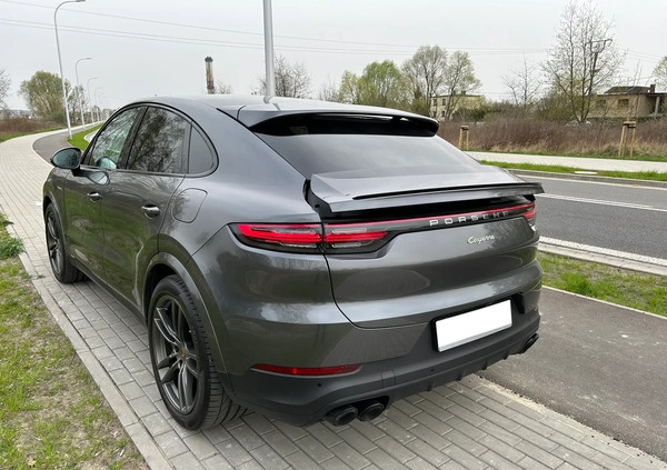 Porsche Cayenne cena 388000 przebieg: 45000, rok produkcji 2019 z Łęczna małe 277